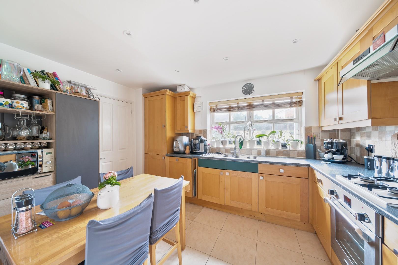 Longfield Avenue, London